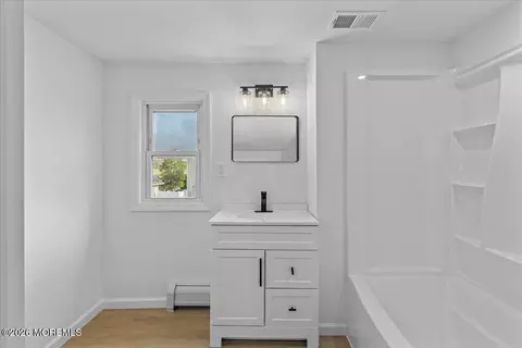 Bath - 353 Constitution Dr, Forked River, NJ 08731 photo 6 of 6