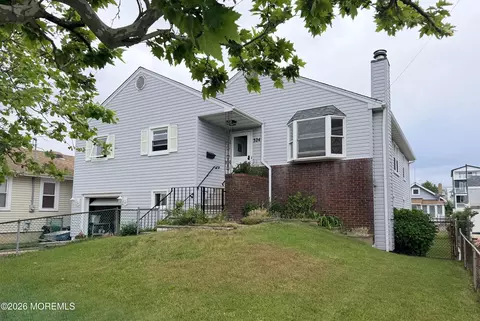 324 Dupont Ave, Seaside Heights, NJ 08751