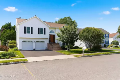 15 William Dr, Howell, NJ 07731