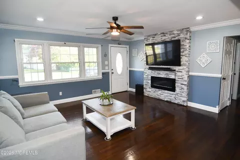 121 Frede Dr, Brick, NJ 08724