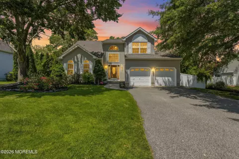 202 Veronica Ct, Lanoka Harbor, NJ 08734