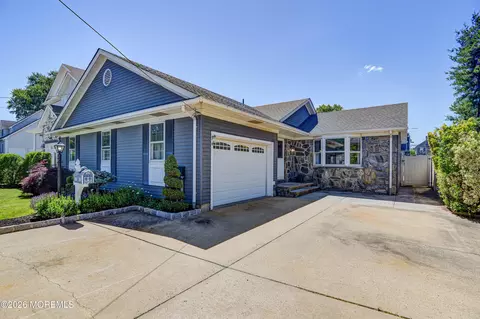 94 Mccutcheon Ave, Sayreville, NJ 08872
