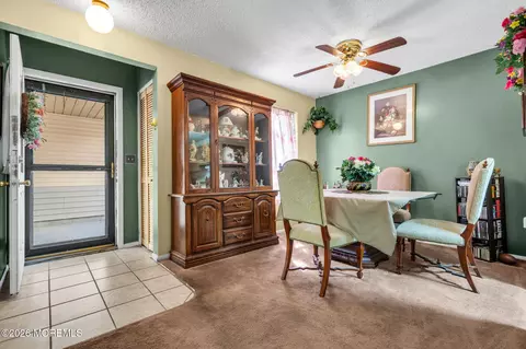 Dining - 163 Lilac Ct, Jackson, NJ 08527 photo 1 of 2