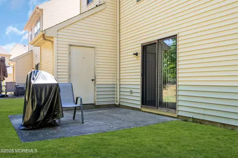 Exterior - 163 Lilac Ct, Jackson, NJ 08527 photo 5 of 7
