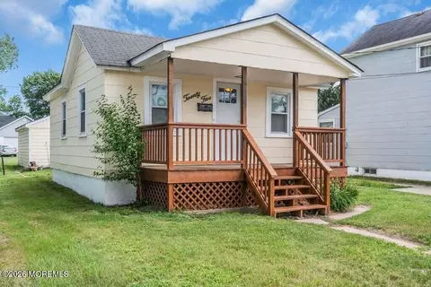 25 Hooker St, Jamesburg, NJ 08831