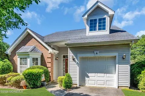 12 Wharfside Way, Bayville, NJ 08721