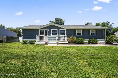 770 Pine Dr, Brick, NJ 08723