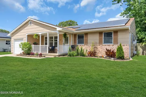 105 Boulder Lake Dr, Little Egg Harbor, NJ 08087