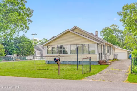 201 Lillie Rd, Toms River, NJ 08753
