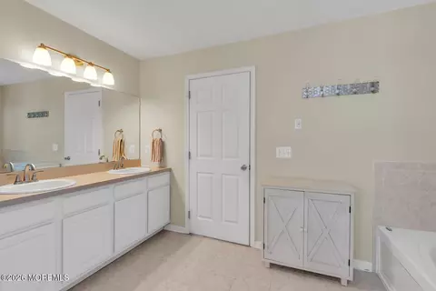 2 Mapleton Rd, Old Bridge, NJ 08857 photo 28