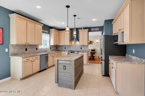 2 Mapleton Rd, Old Bridge, NJ 08857 photo 14