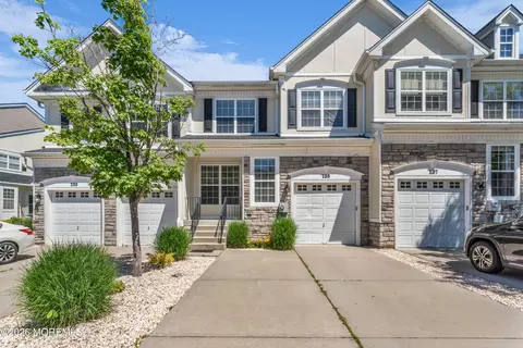 135 Brookfield Dr, Jackson, NJ 08527