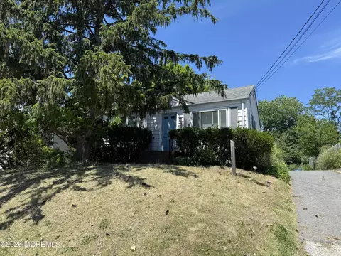 326 W Sylvania Ave, Neptune City, NJ 07753