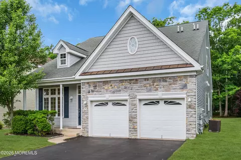 39 Plymouth Way, Barnegat, NJ 08005