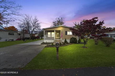 7 Longview Trl, Plumsted, NJ 08533