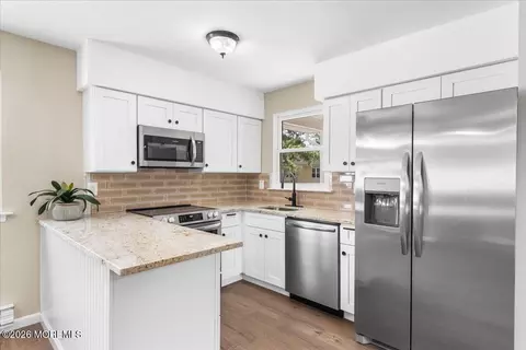16 Spring St # D, Whiting, NJ 08759