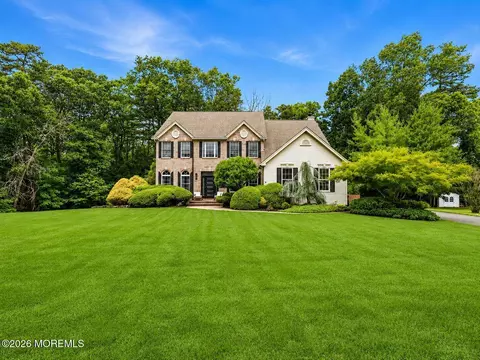 4 Suter Ct, Jackson, NJ 08527