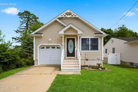 1349 Longboat Ave, Beachwood, NJ 08722