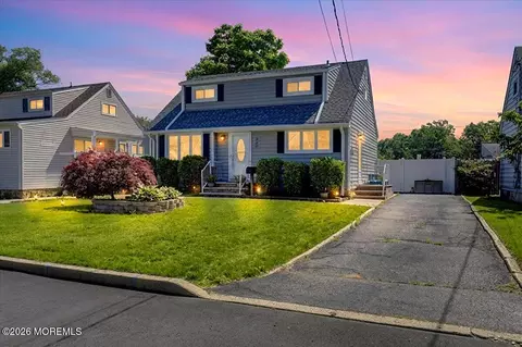360 Park Ave, Old Bridge, NJ 08857