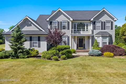 9 Trotter Way, Cream Ridge, NJ 08514