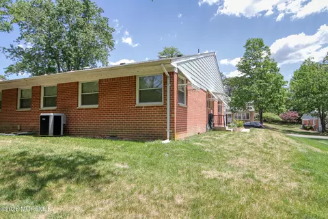 170 Hudson Pkwy #A, Whiting, NJ 08759