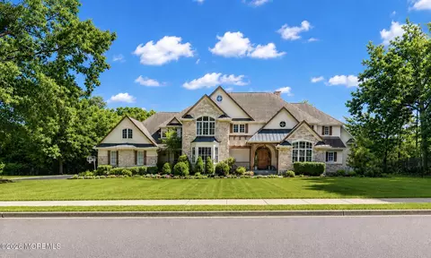 22 Coventry Dr, Ocean, NJ 07712