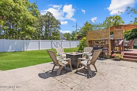 Exterior - 2115 Pineview Rd, Forked River, NJ 08731 photo 5 of 14