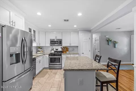 Kitchen - 2115 Pineview Rd, Forked River, NJ 08731 photo 5 of 6