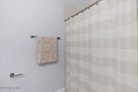 Bath - 2115 Pineview Rd, Forked River, NJ 08731 photo 4 of 4