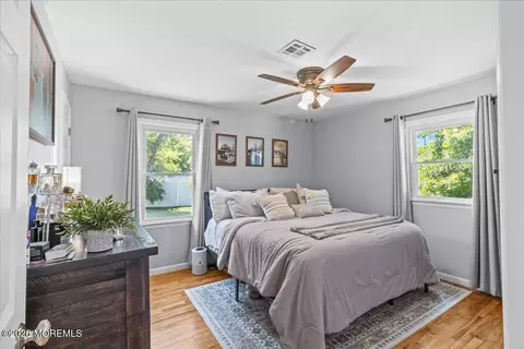 Bedroom - 2115 Pineview Rd, Forked River, NJ 08731 photo 3 of 6