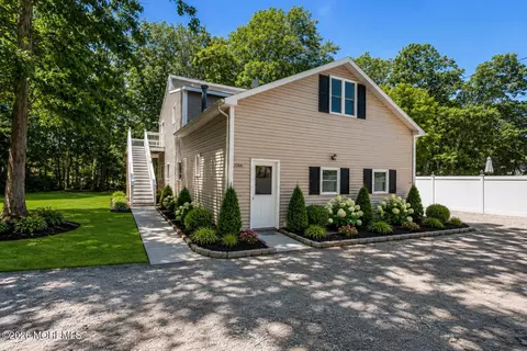218 Pello Rd, Brick, NJ 08724