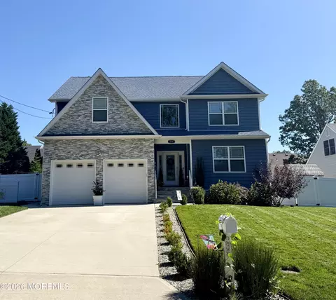 235 Serpent Ln, Manahawkin, NJ 08050
