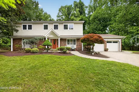 7 Kingston Ter, Morganville, NJ 07751