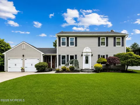 447 Sloping Hill Ct, Brick, NJ 08723