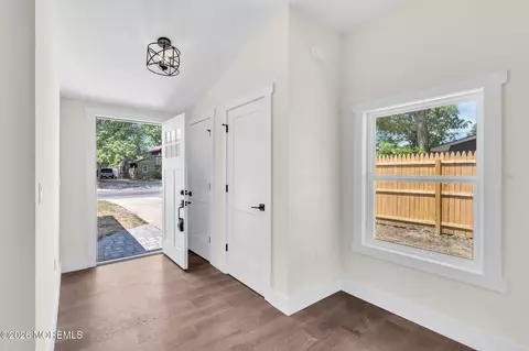 614 Beach Blvd, Forked River, NJ 08731