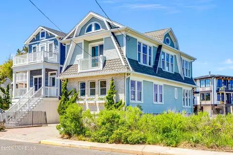 71 2nd Ave, Manasquan, NJ 08736