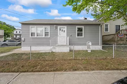 21 N Shore St, Keansburg, NJ 07734