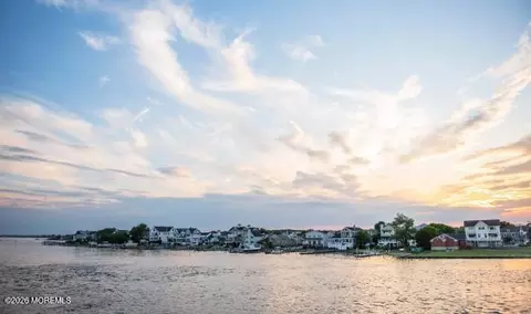 10 River St, Sea Bright, NJ 07760 photo 2