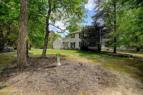 897 Hulses Corner Rd, Howell, NJ 07731