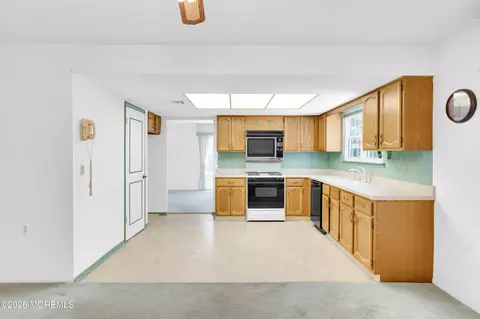 Kitchen - 14 Sheffield Dr, Lacey, NJ 08734 photo 2 of 3