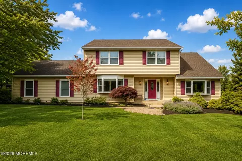 73 Hillsdale Rd, Colts Neck, NJ 07722