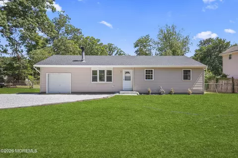 143 W 4th St, Howell, NJ 07731