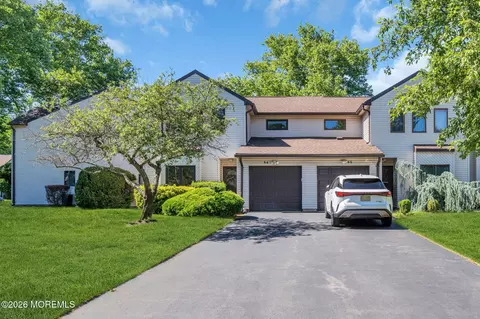 96 Tangerine Dr, Marlboro, NJ 07746