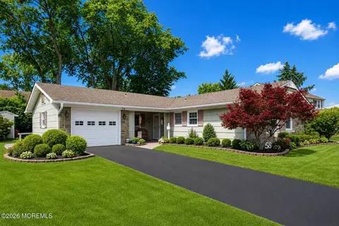 58 Brookview Ln, Aberdeen, NJ 07747