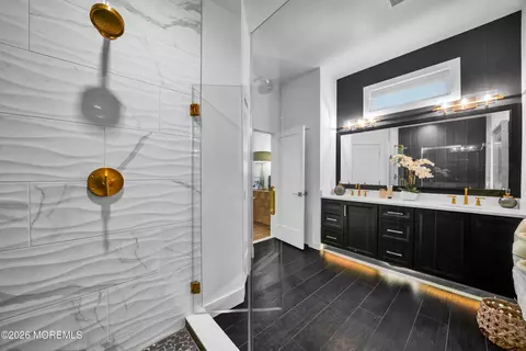 Bath - 53 Sofia Dr, Manalapan, NJ 07726 photo 2 of 2