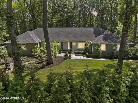 198 Borden Rd, Middletown, NJ 07748