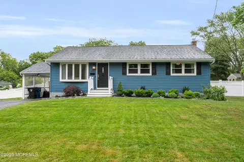 469 East Rd, Belford, NJ 07718