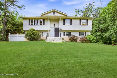 315 Grawtown Rd, Jackson, NJ 08527