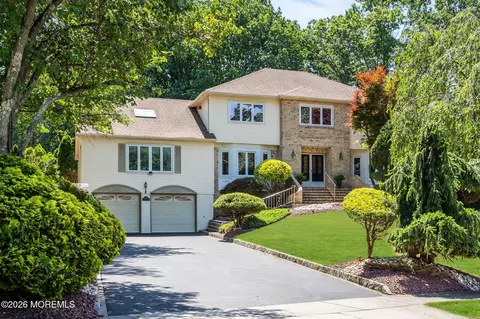 9 Woodcrest Ter, Englishtown, NJ 07726