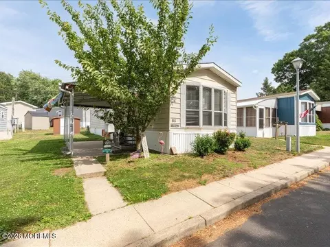 66 Shorehaven Park, Hazlet, NJ 07730